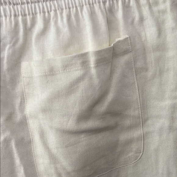 Forever 21 Men’s Cream and Green Bermudas Shorts with Botanical Trim 2XL - Picture 4 of 5